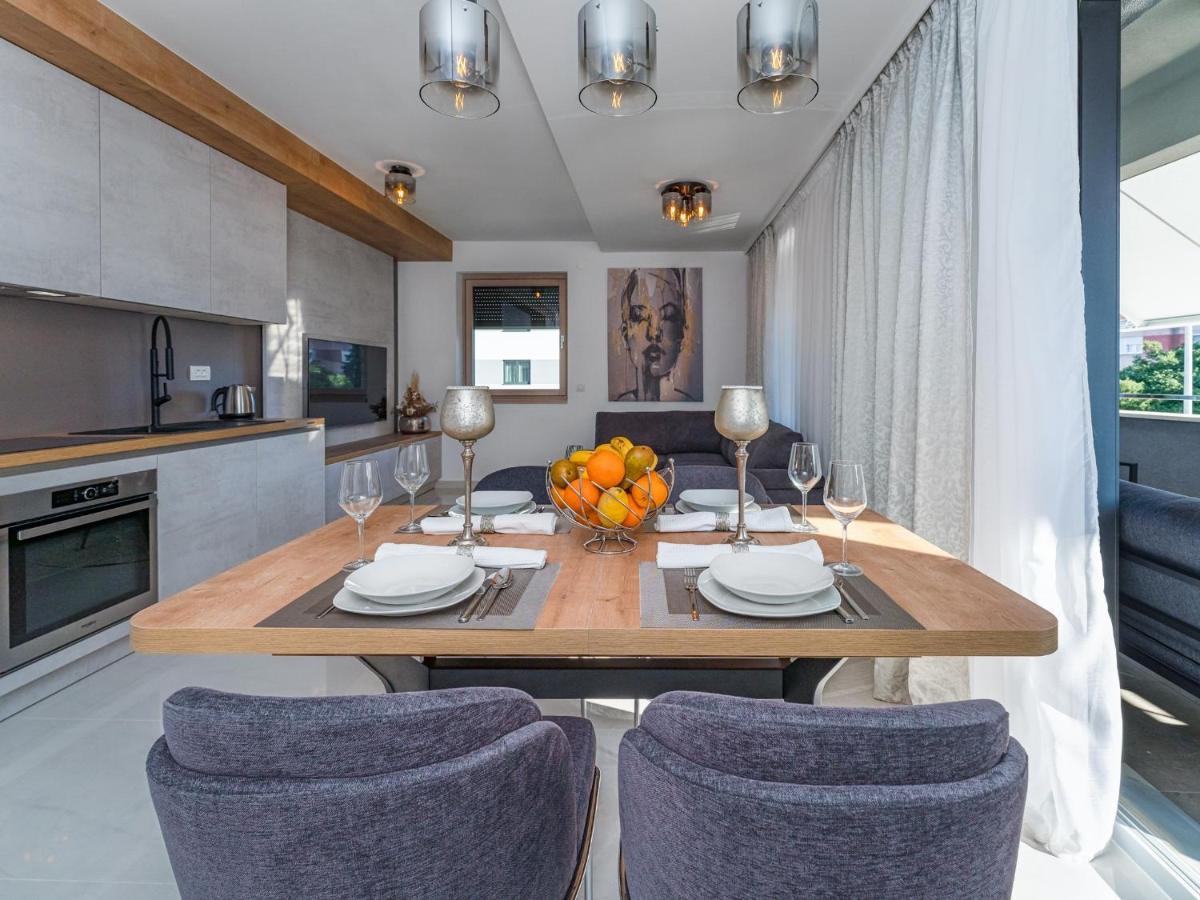 Diamond Two Bedroom Apartment Zadar Exterior photo