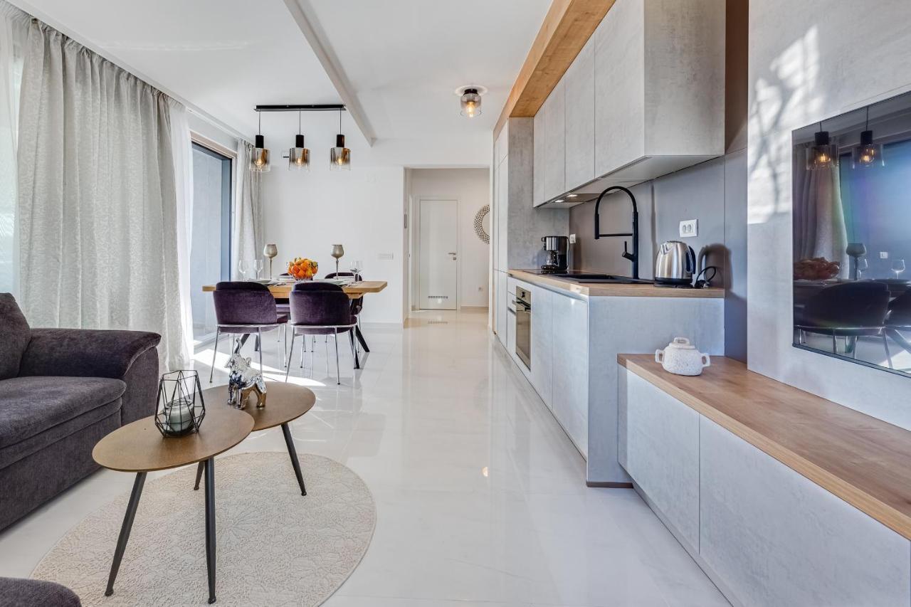 Diamond Two Bedroom Apartment Zadar Exterior photo